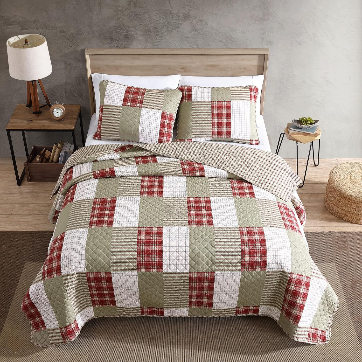 Eddie Bauer Queen Quilt Set in Camano Island Red