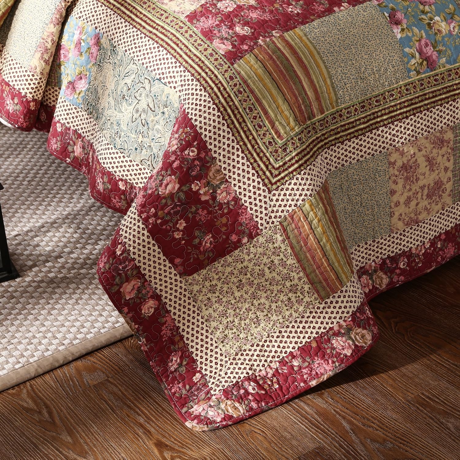 Tache Cotton Patchwork Country Farm Quilt Set Queen