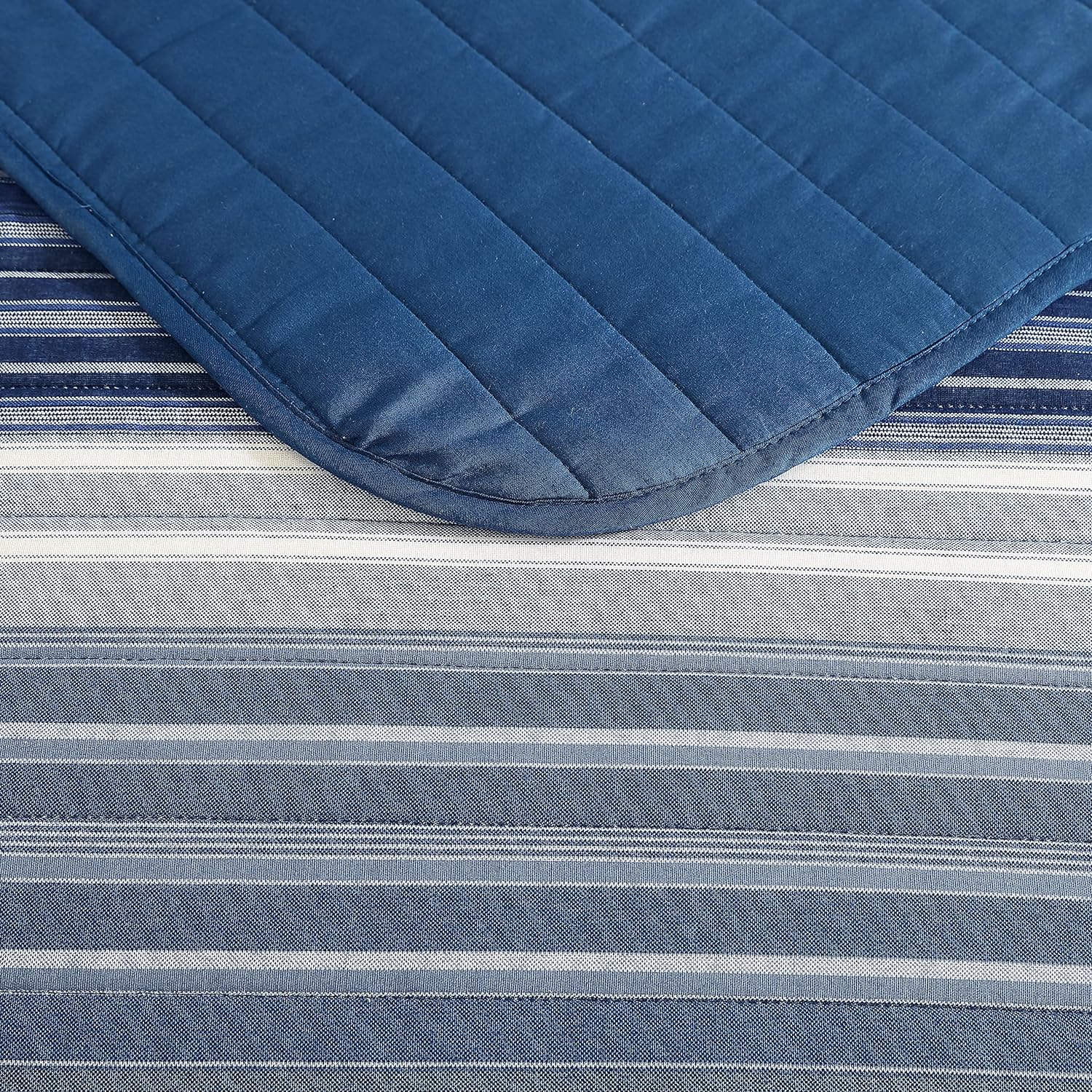 Nautica King Quilt Set - 100 Cotton Reversible Bedding 1